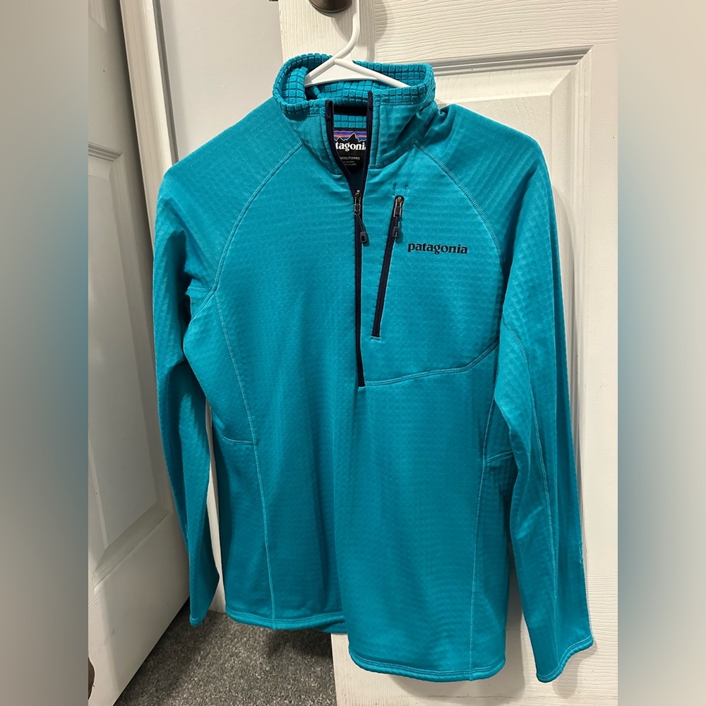 Women’s Patagonia pullover Small